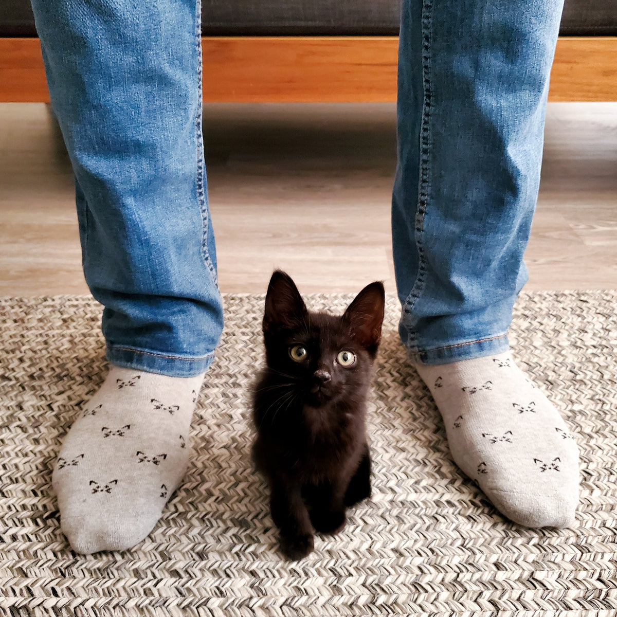 Socks that Save Cats — Cat Face Crew Socks | Heather Grey | Cat Lover Gift | Organic Cotton - Spinsterly Co